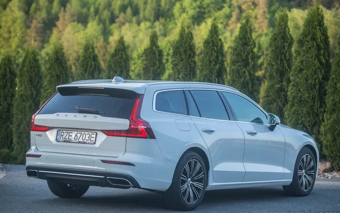 Volvo V60 cena 106764 przebieg: 151231, rok produkcji 2020 z Ożarów Mazowiecki małe 631